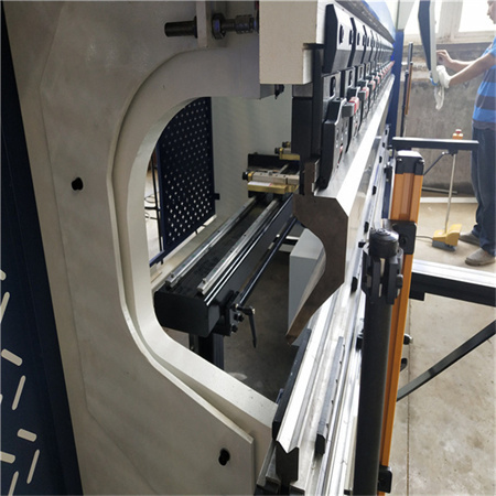 CNC خودکار ایلومینیم اسٹیل ہائیڈرولک پریس بریک برقی شیٹ میٹل موڑنے والی مشین روبوٹ کے ساتھ
