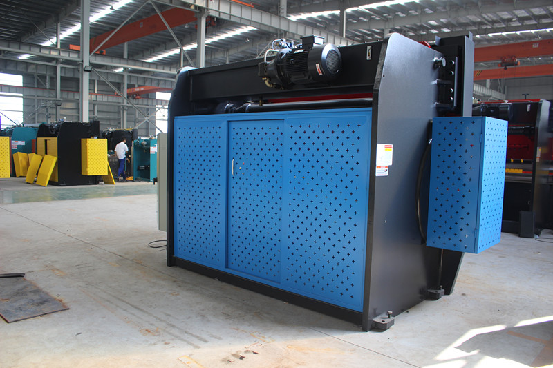 Cnc ہائیڈرولک پریس بریک مشین، مکمل طور پر خودکار کاربن اسٹیل موڑنے والی مشین